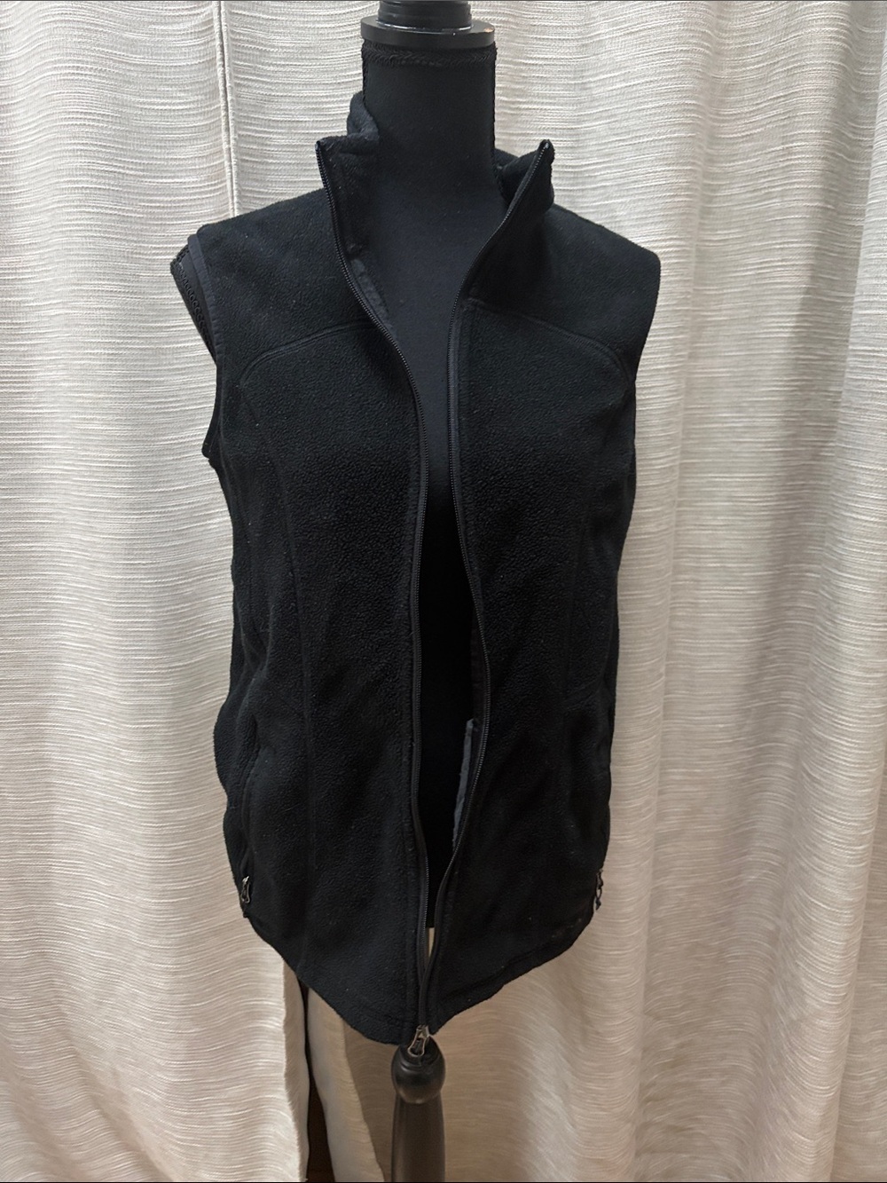 Eddie Bauer Women's Black Fleece Vest